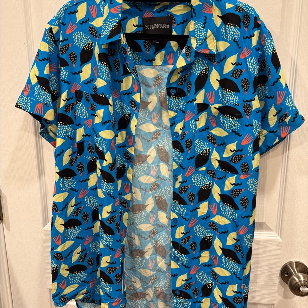 Wildfang Blue Patterned Shirt size Large